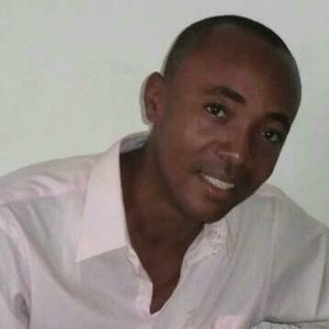 Meet your Posher, Max